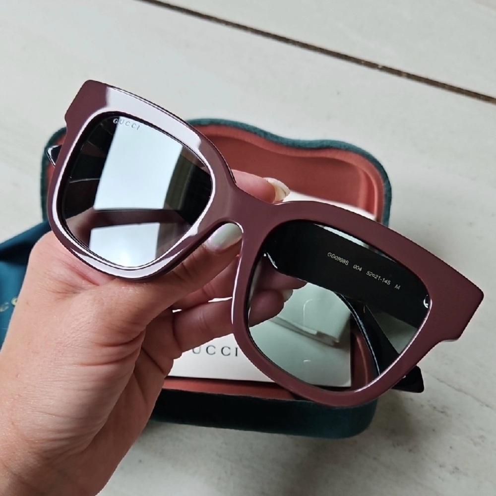 NWT GUCCI GG Marmont Burgundy and Black Sunglasses - Picture 2 of 6
